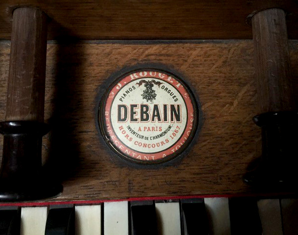 photo harmonium Debain